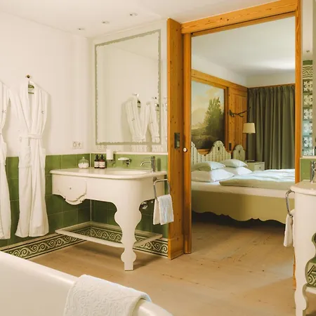 Post Arlberg Hotel