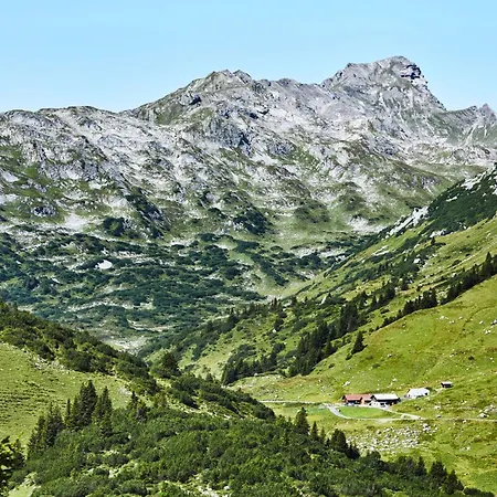 Hotel Post Arlberg 5*